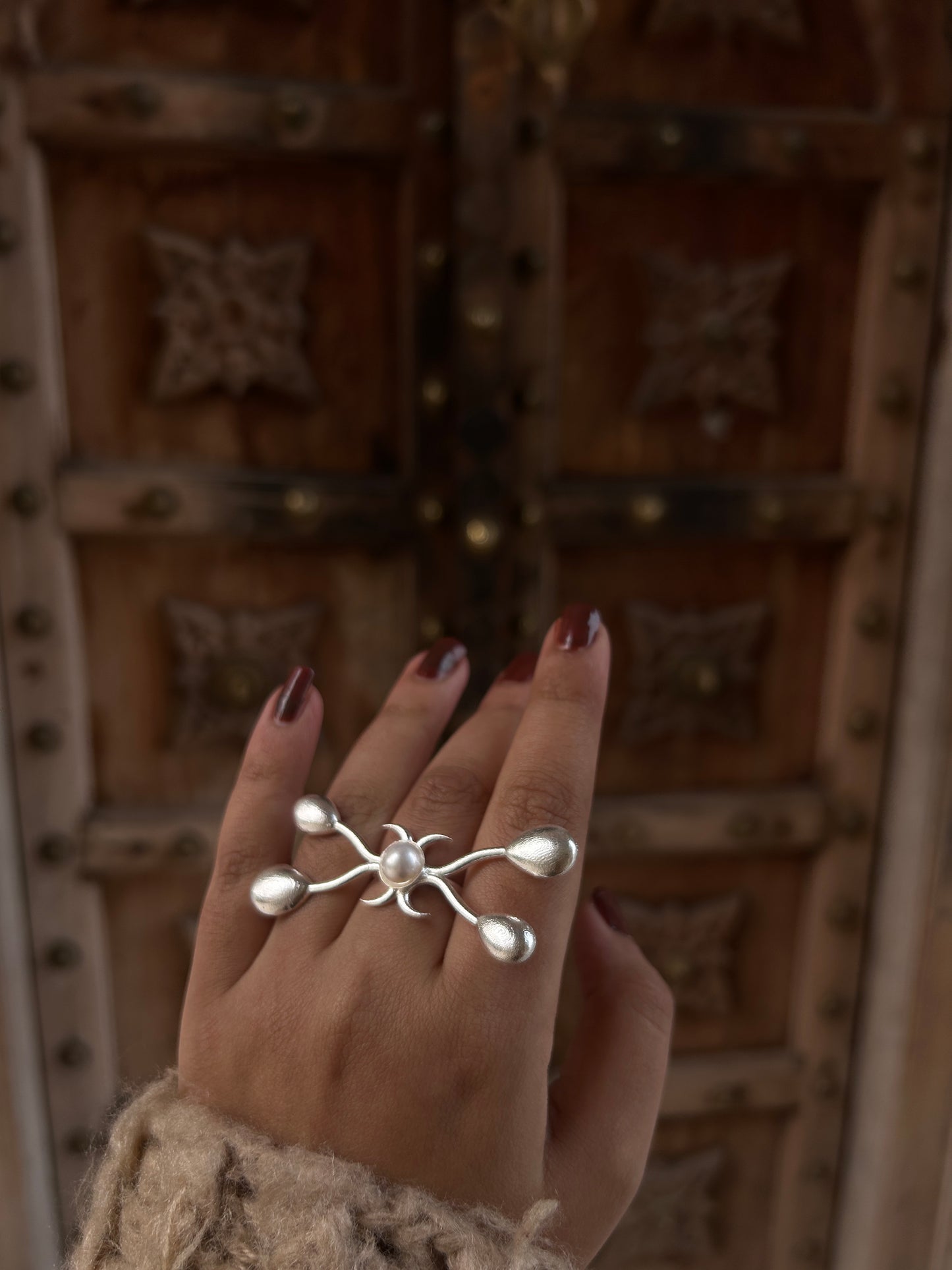 GODDESS PEARL RING