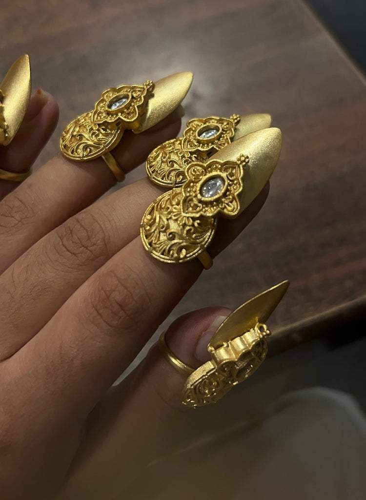 Nail rings / Hand chain