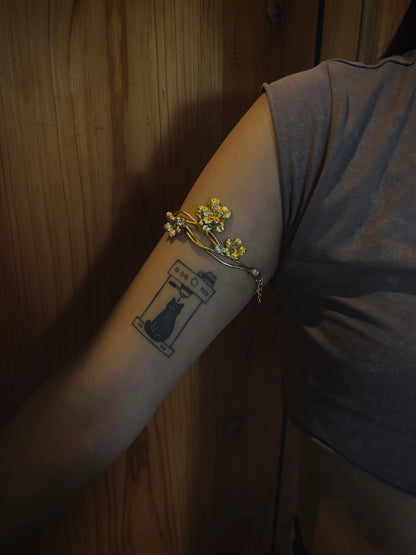 Malini arm chain