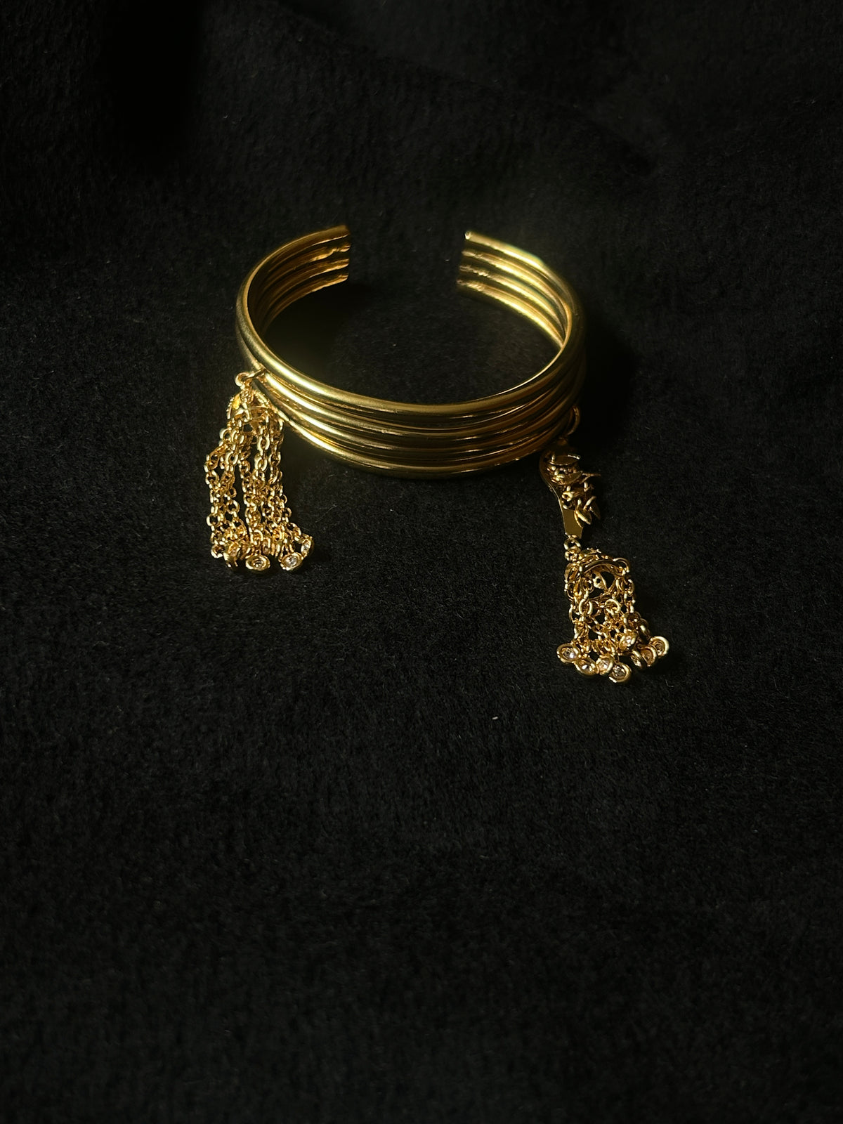 Jhilmil Bangle